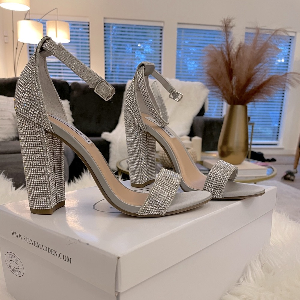 STEVE MADDEN Carrson Crystal Heel
